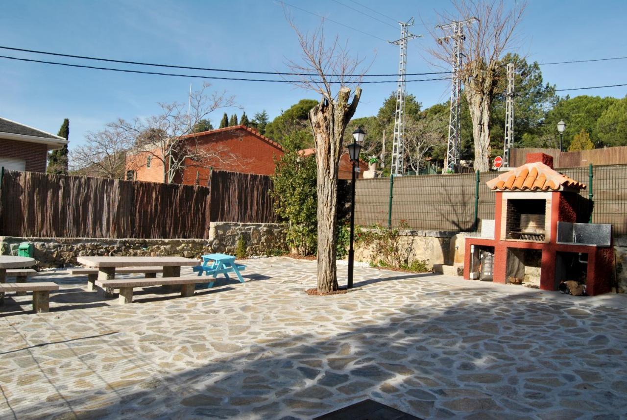 Complejo Casas Rurales Mansiones Y Villas Deluxe Collado Mediano Eksteriør billede